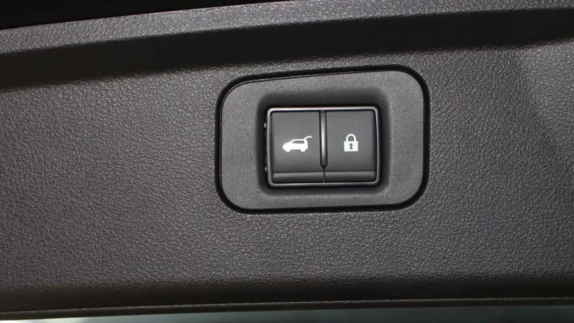 انفنتي QX80 أوتوجراف ٢٠٢٥