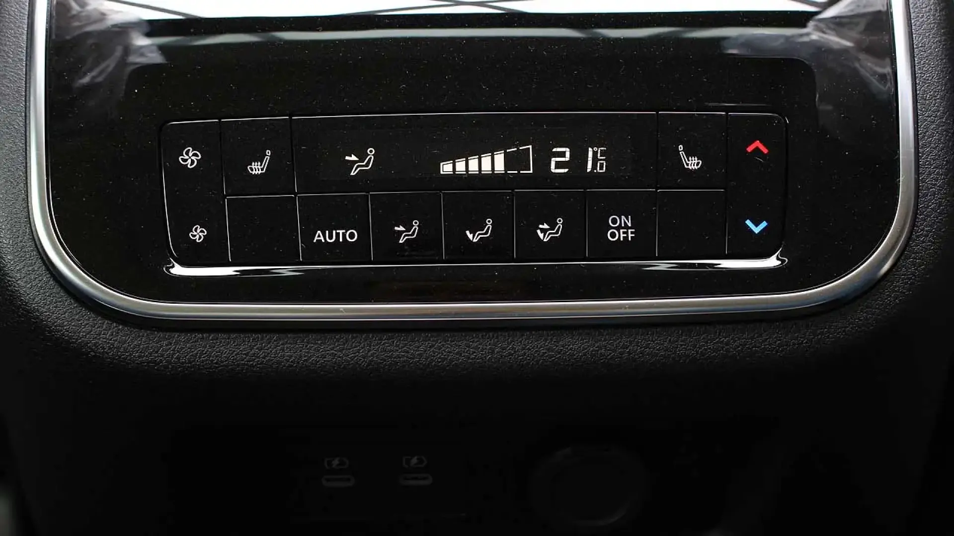 انفنتي QX80 سنسوري ٢٠٢٥