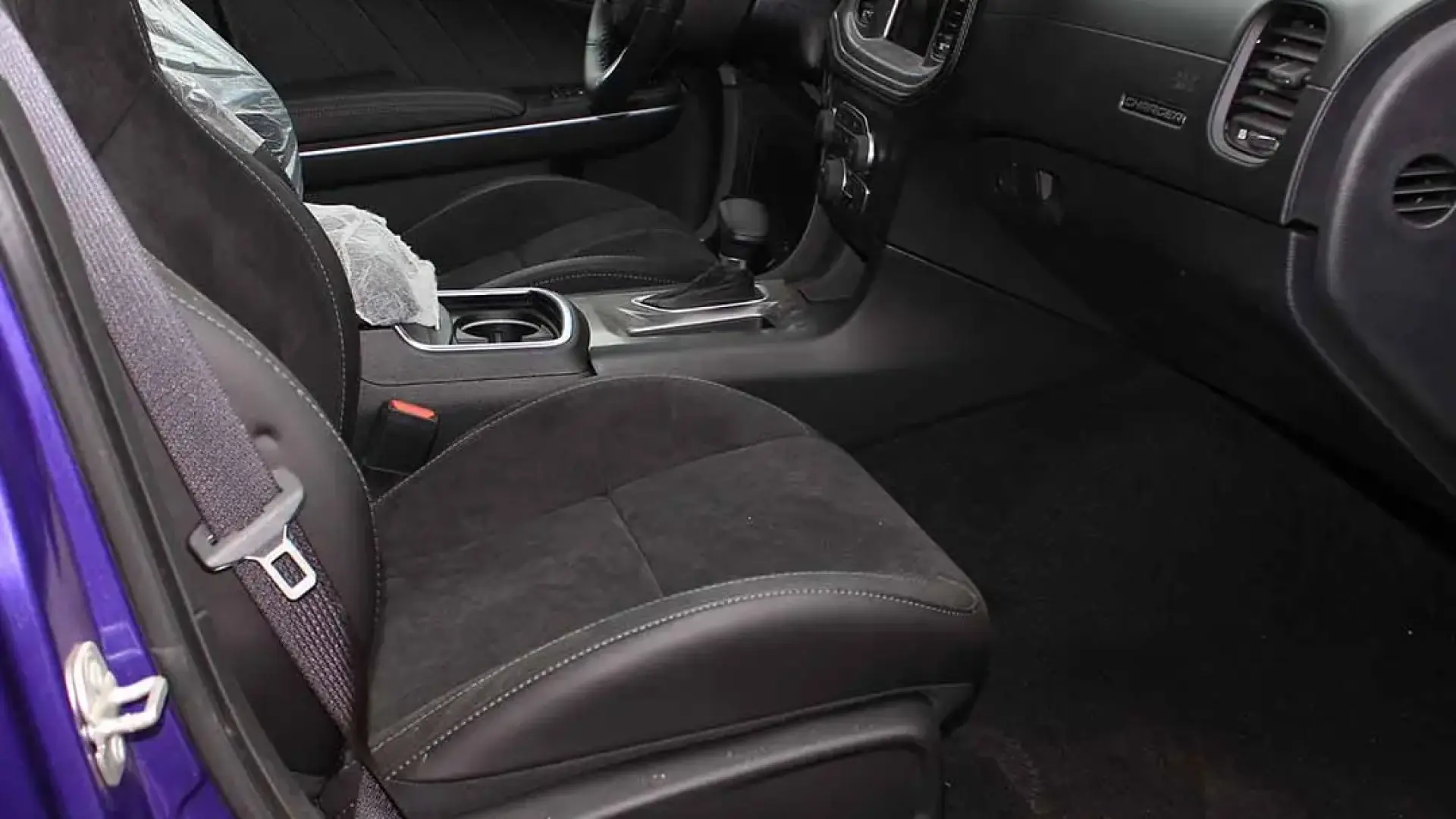 دودج تشارجر 2023