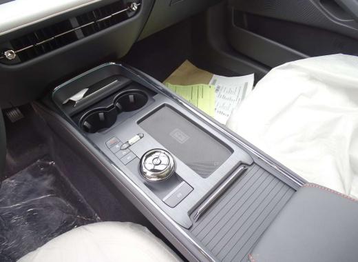 فورد تورس تيتانيوم