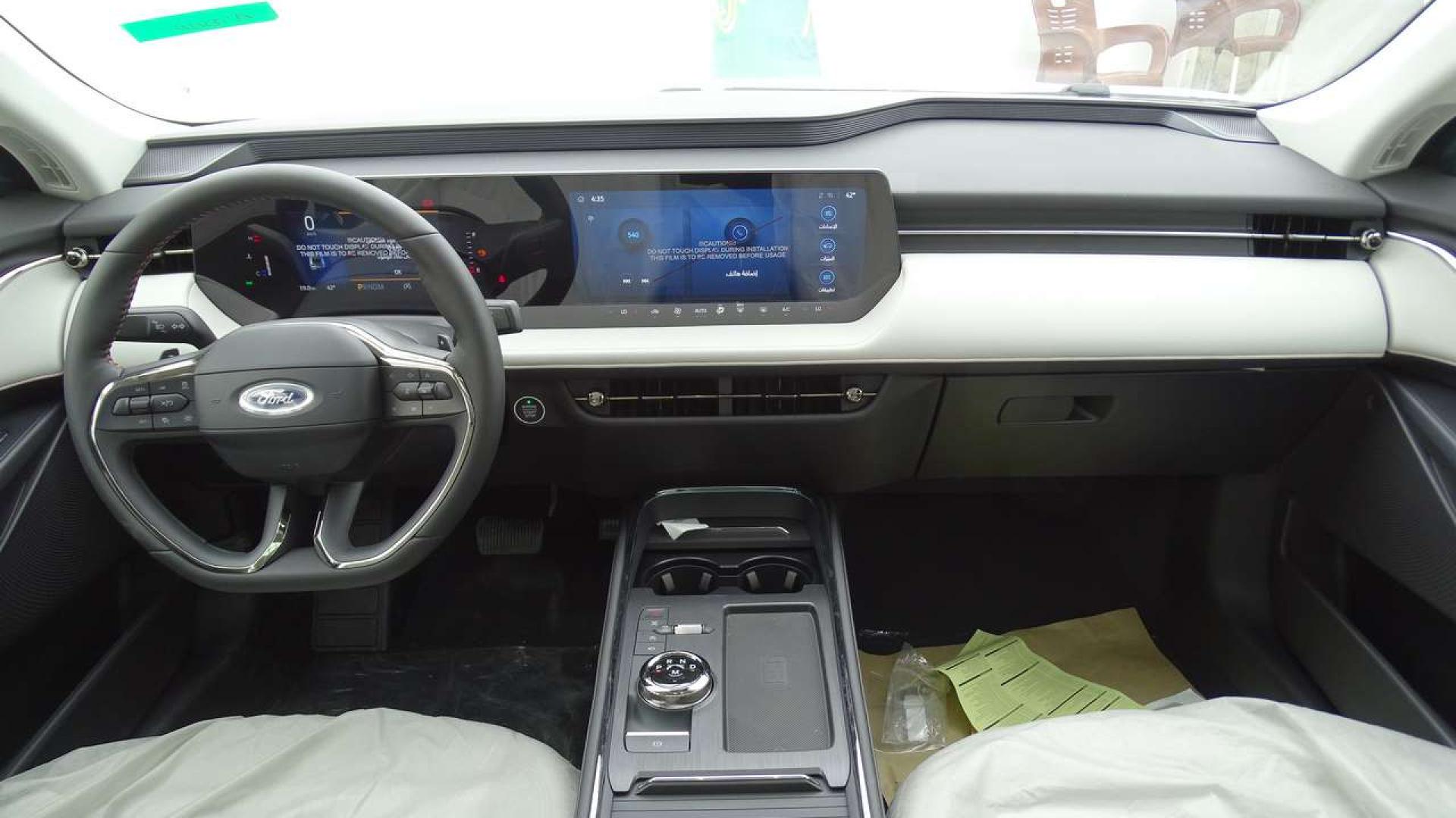 فورد تورس تيتانيوم