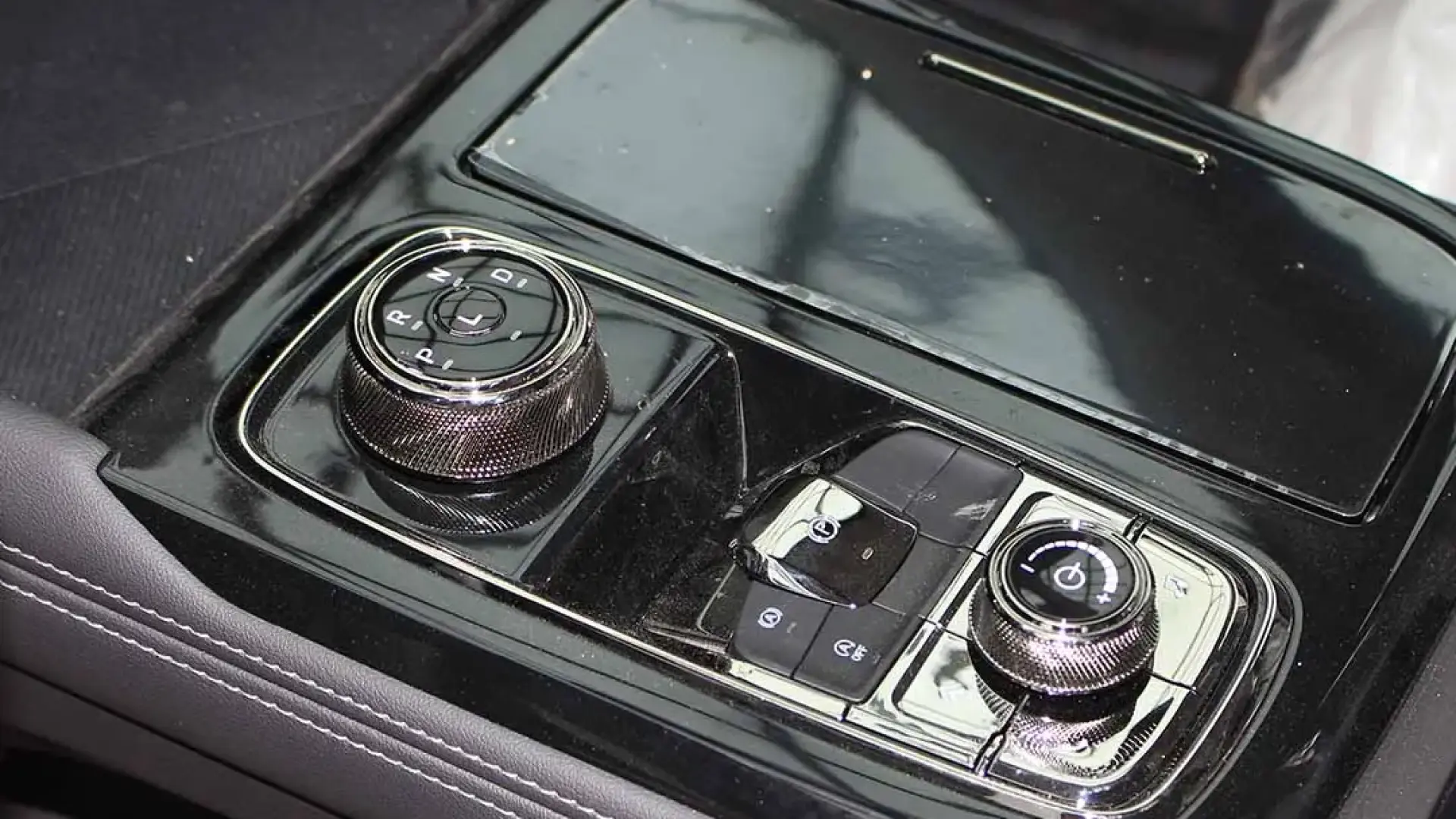 فورد تيرتوري امبيانتي 2025