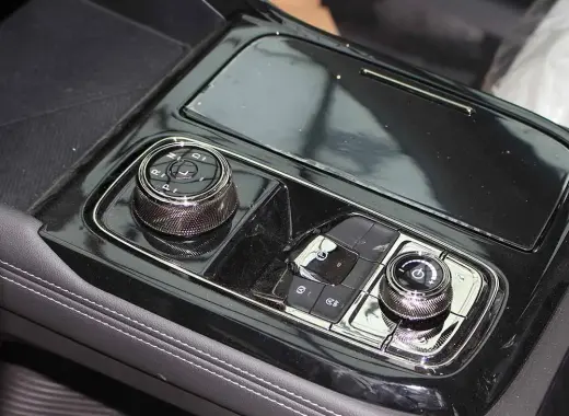 فورد تيرتوري امبيانتي 2025