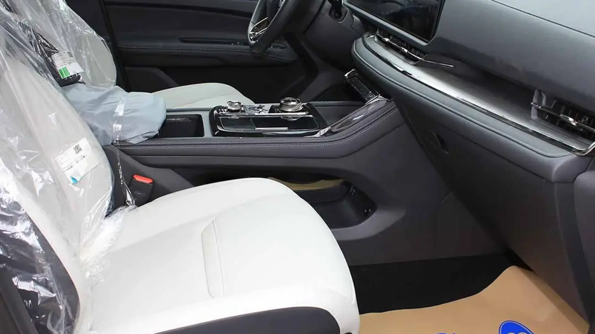 فورد تيرتوري امبيانتي 2025