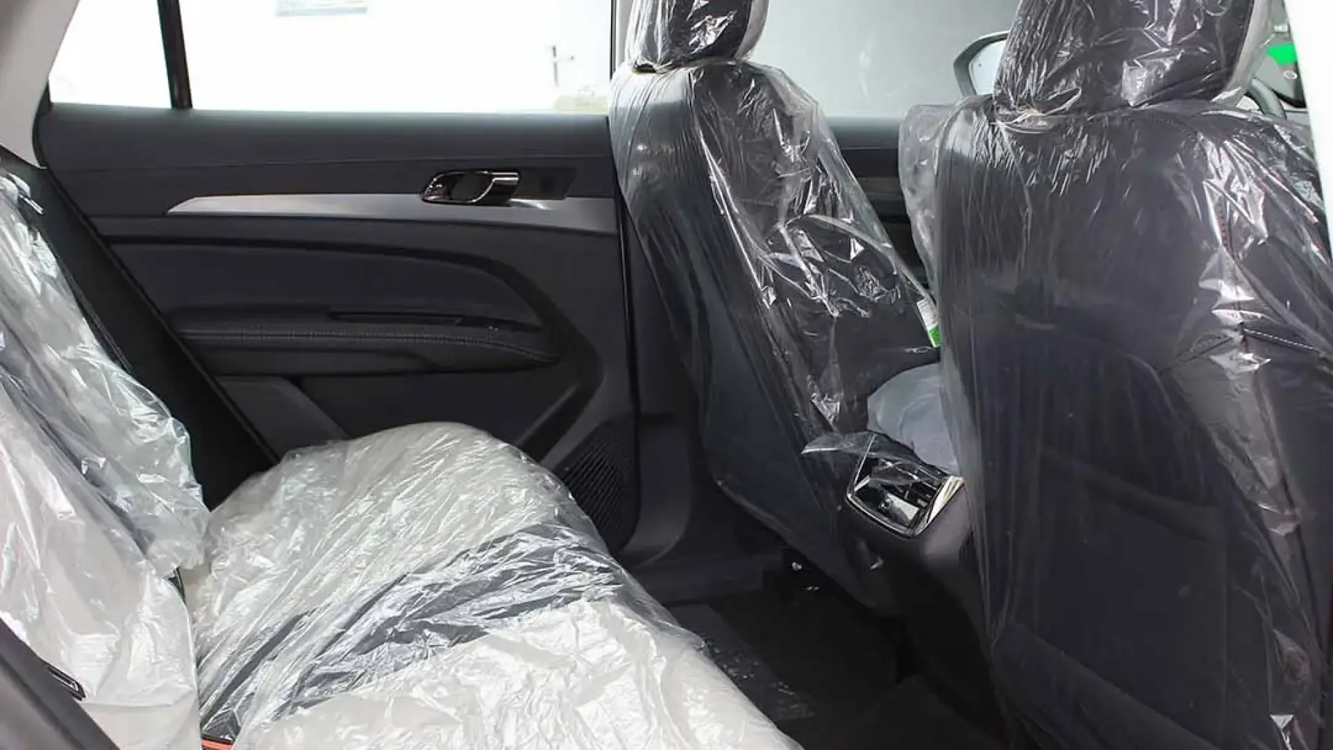 فورد تيرتوري امبيانتي 2025