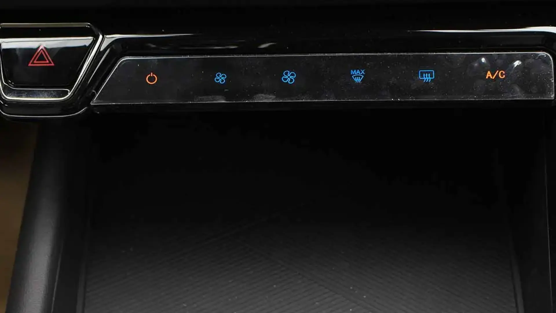 فورد تيرتوري امبيانتي 2025