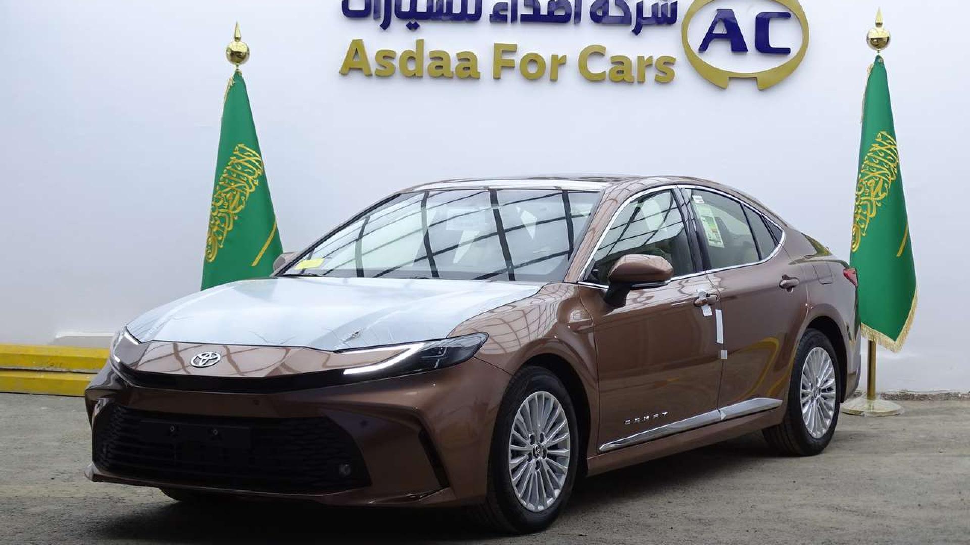تويوتا كامري LE