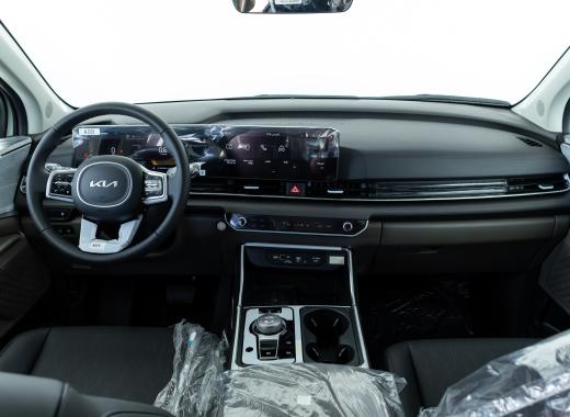 كيا كارنيفال نص فل 2025