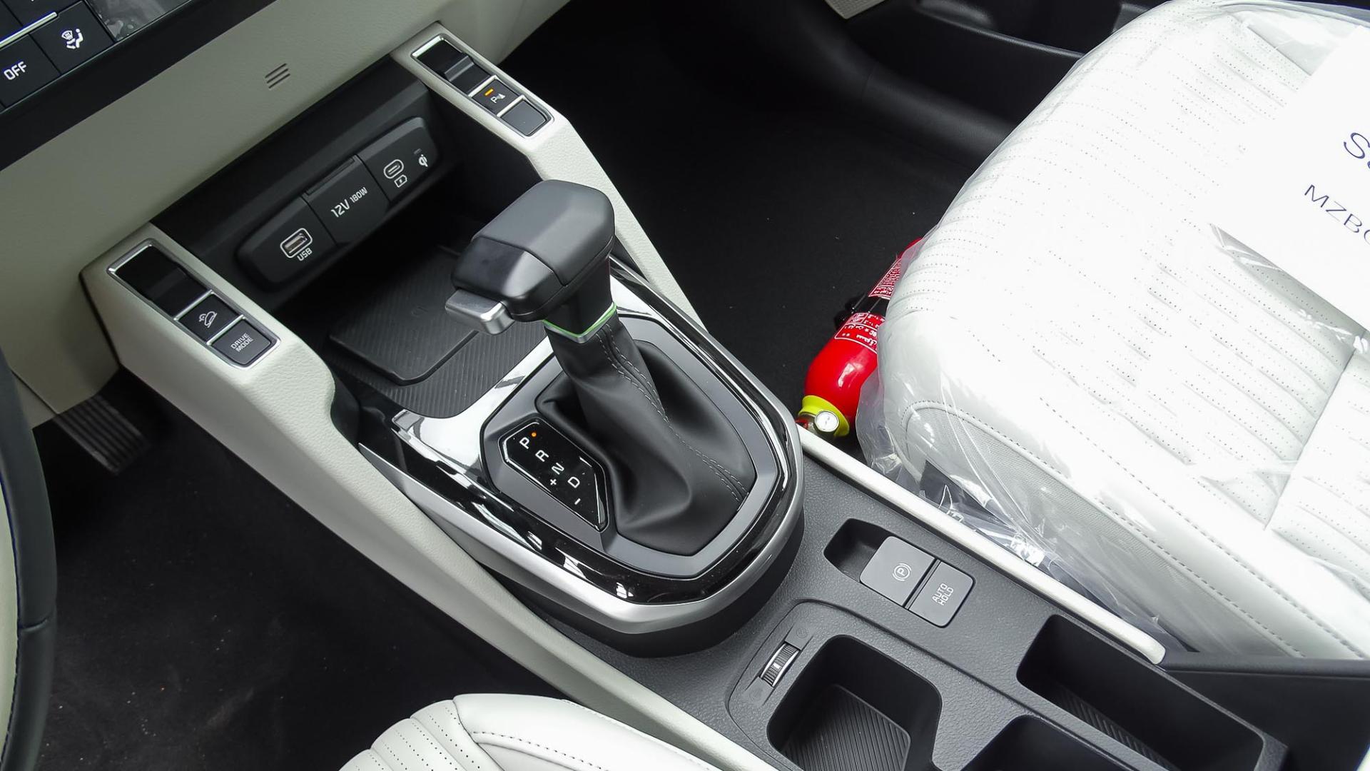 كيا كارينز نص فل 2026