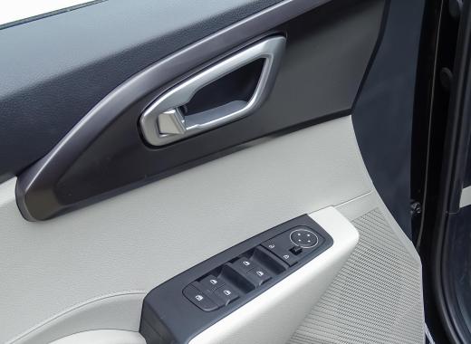 كيا كارينز ستاندر 2026