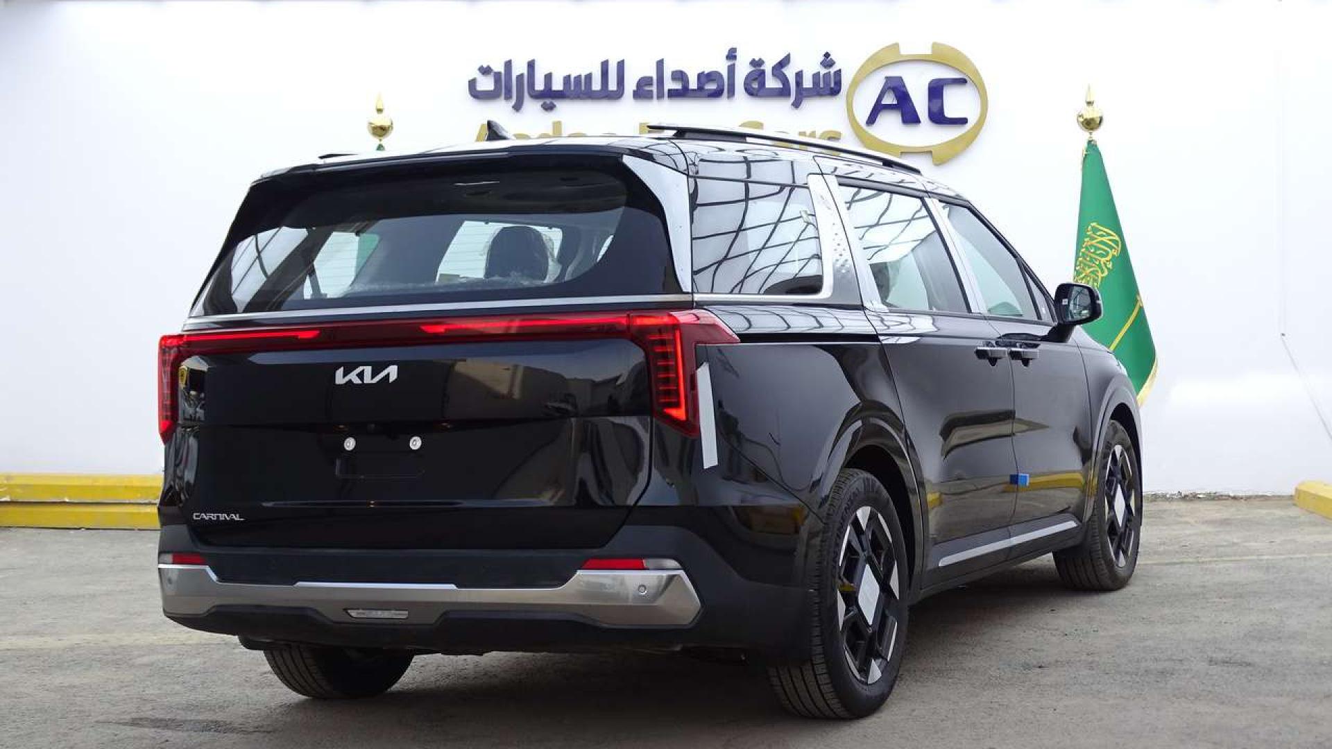 كيا كرنفال GLS