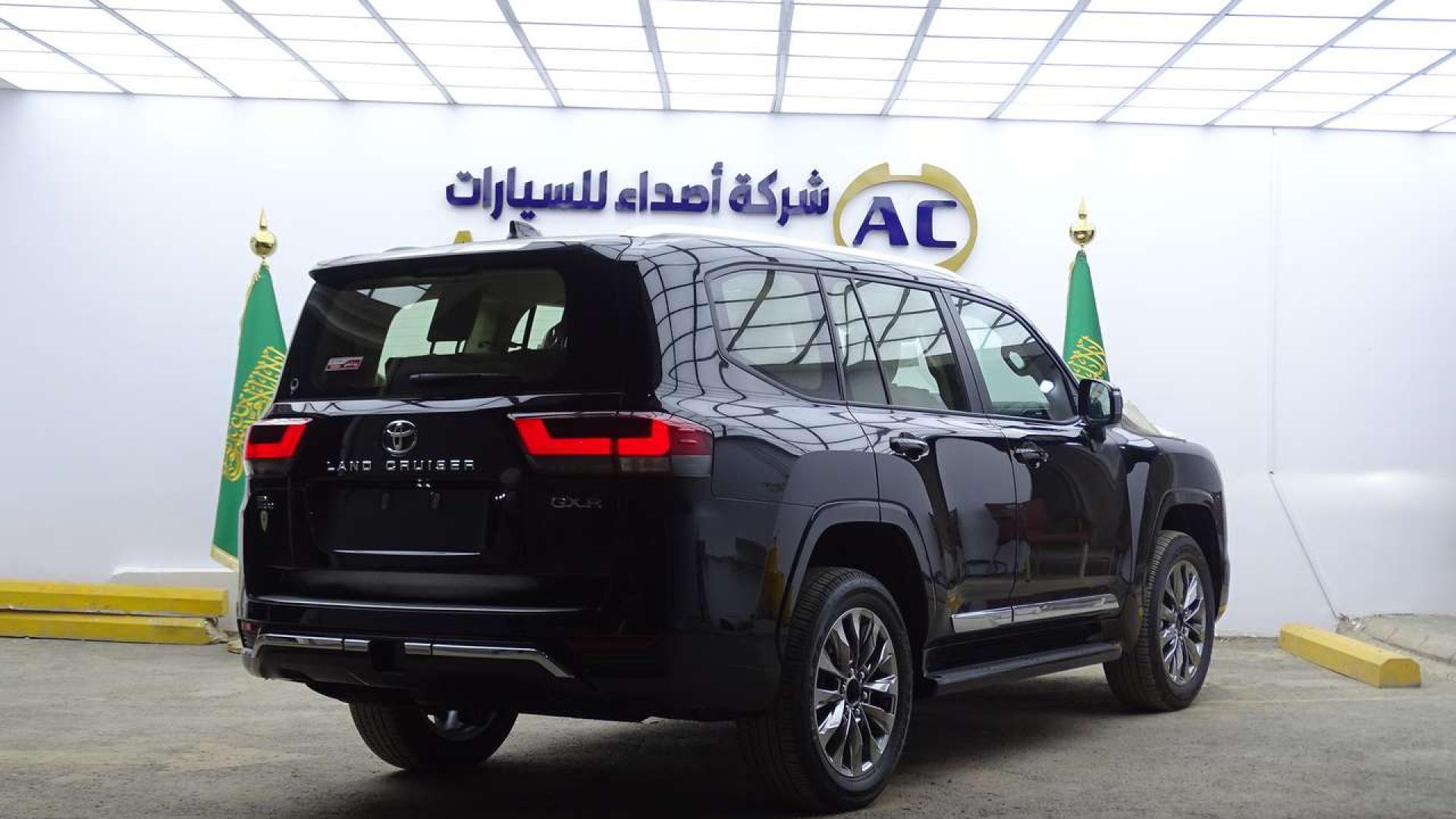 تويوتا لاند كروزر GXR