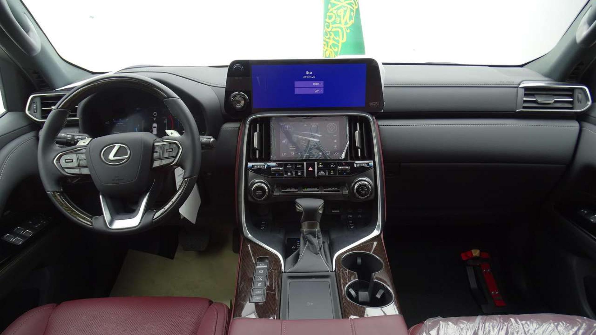 جيب لكزس LX600BB