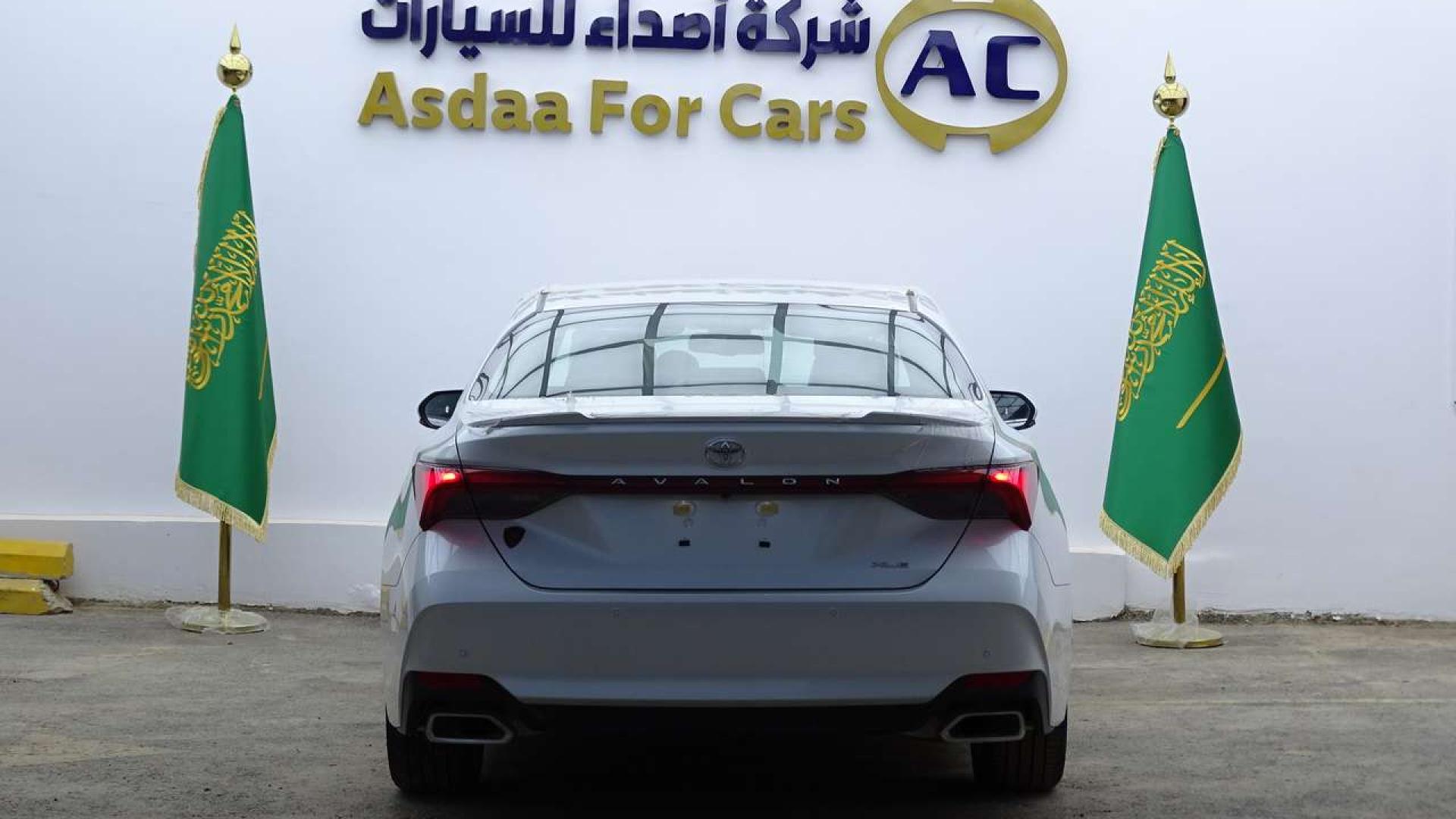 تويوتا افالون XLE خليجي