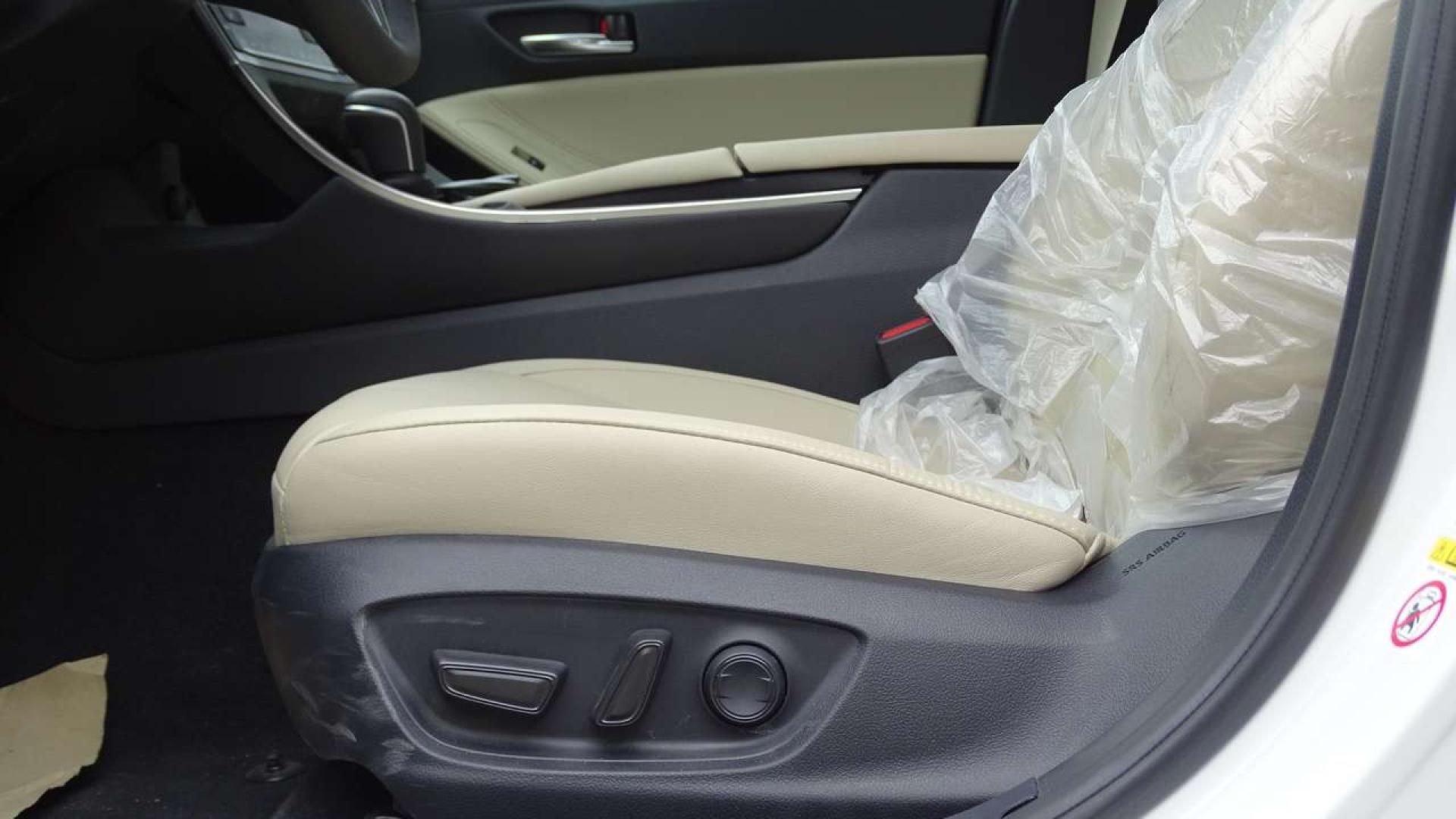 تويوتا افالون XLE خليجي