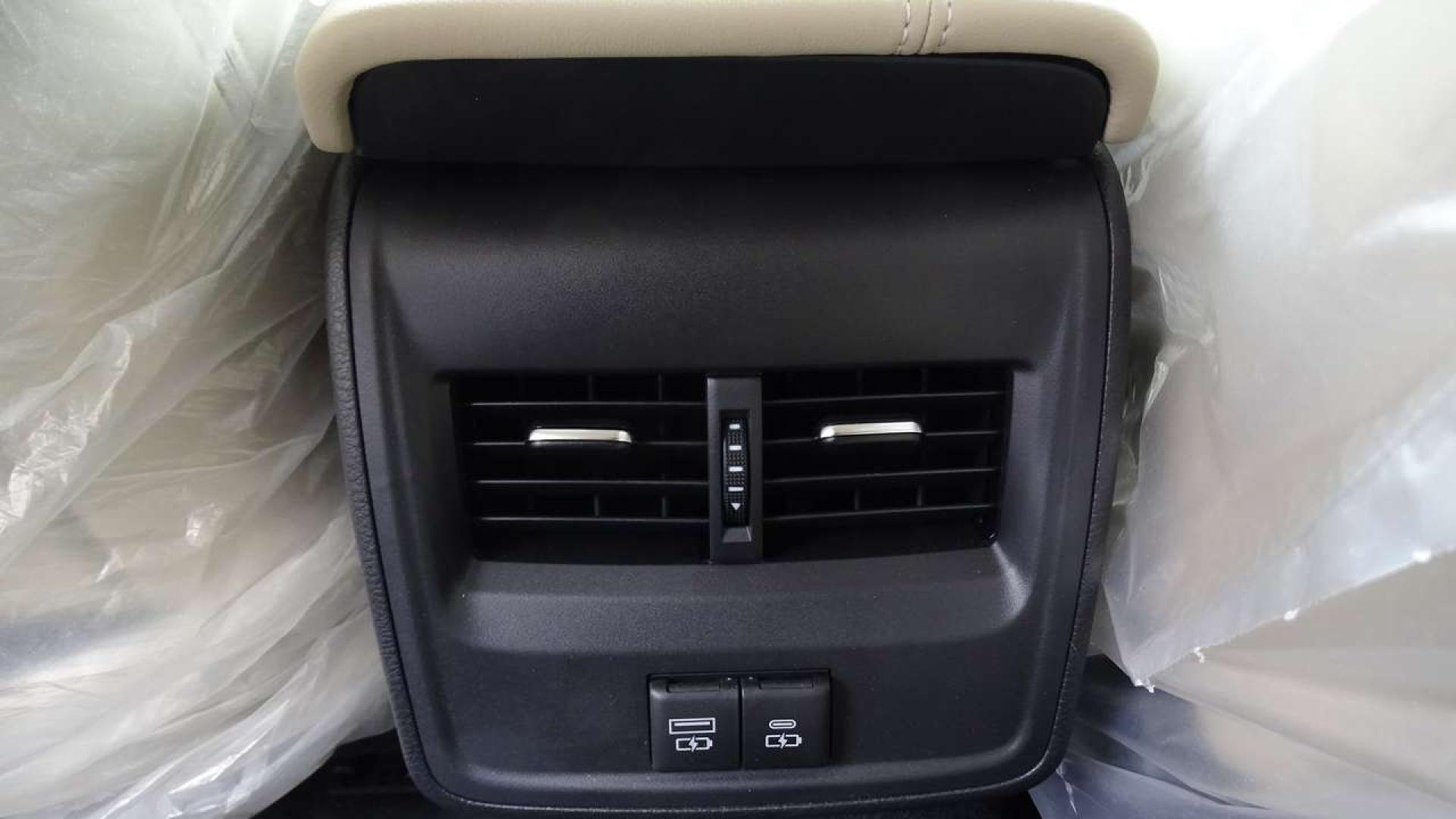 تويوتا افالون XLE خليجي