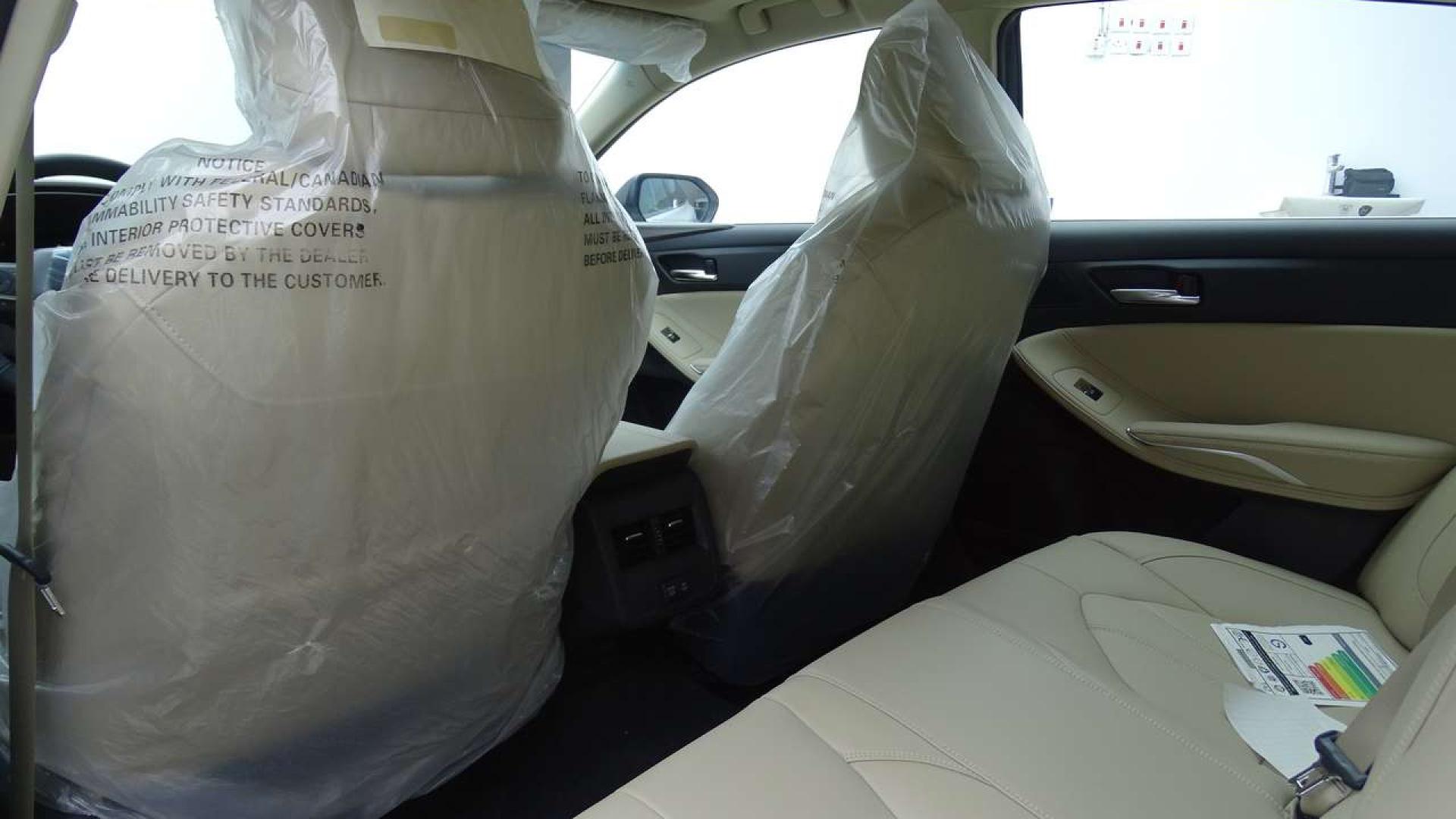 تويوتا افالون XLE خليجي