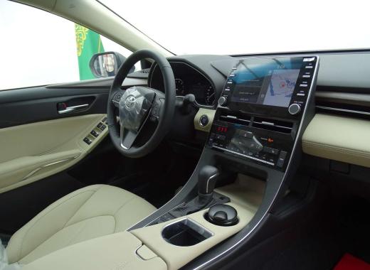 تويوتا افالون XLE خليجي