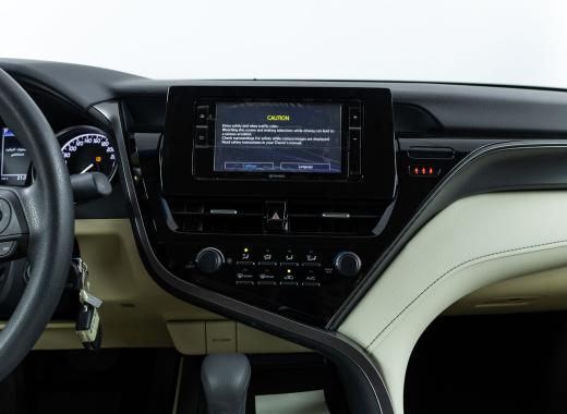 LE تويوتا كامري