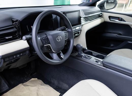 تويوتا كامري ستاندر 2025