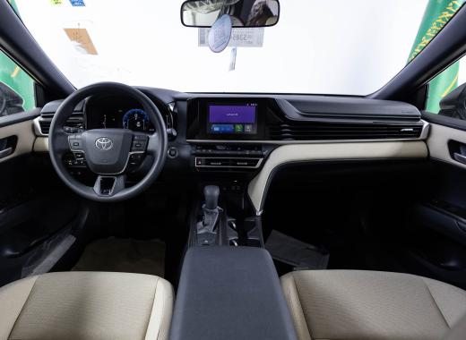 تويوتا كامري ستاندر 2025