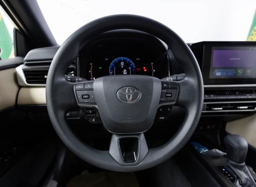 تويوتا كامري ستاندر 2025