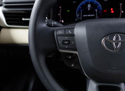 تويوتا كامري ستاندر 2025