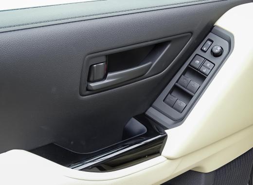 تويوتا لاندكروزر GXR L3 2026