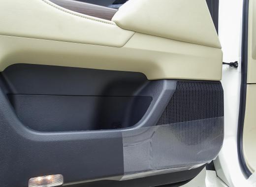 تويوتا لاندكروزر GXR L4 2026