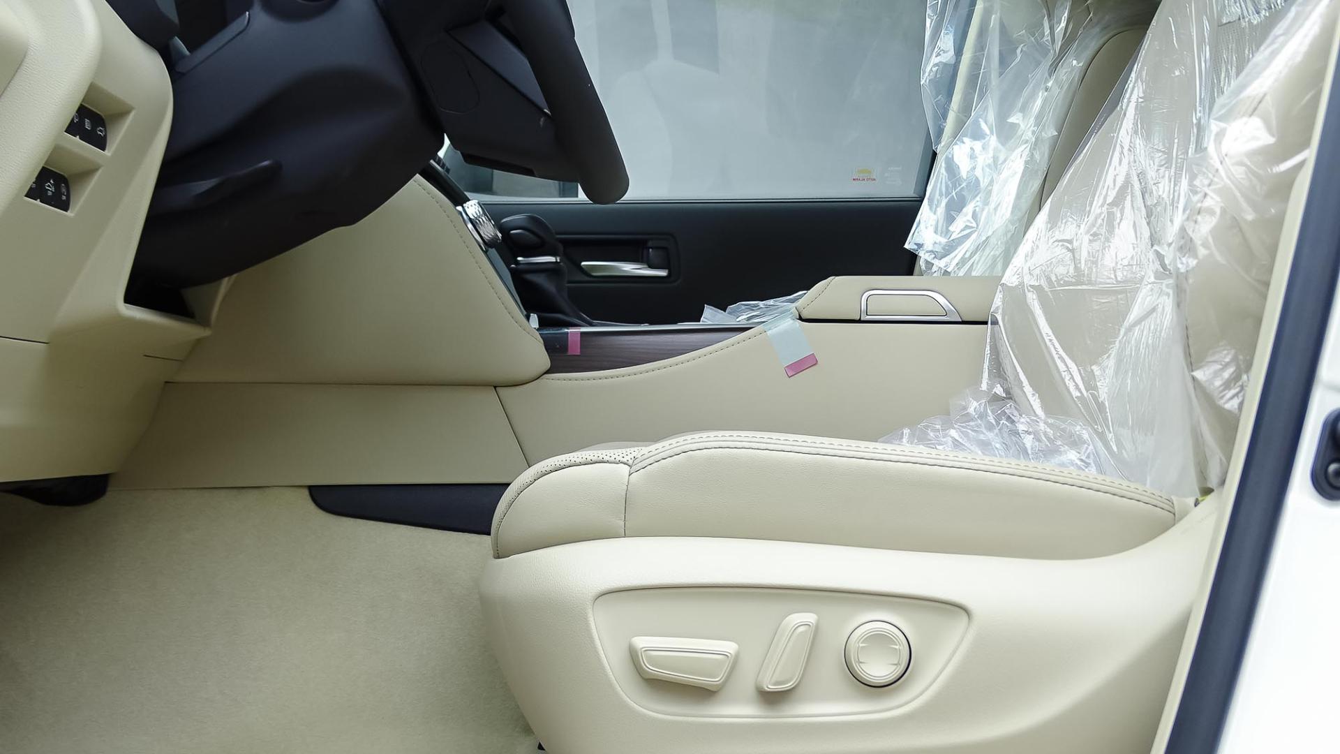 تويوتا لاندكروزر GXR L4 2026