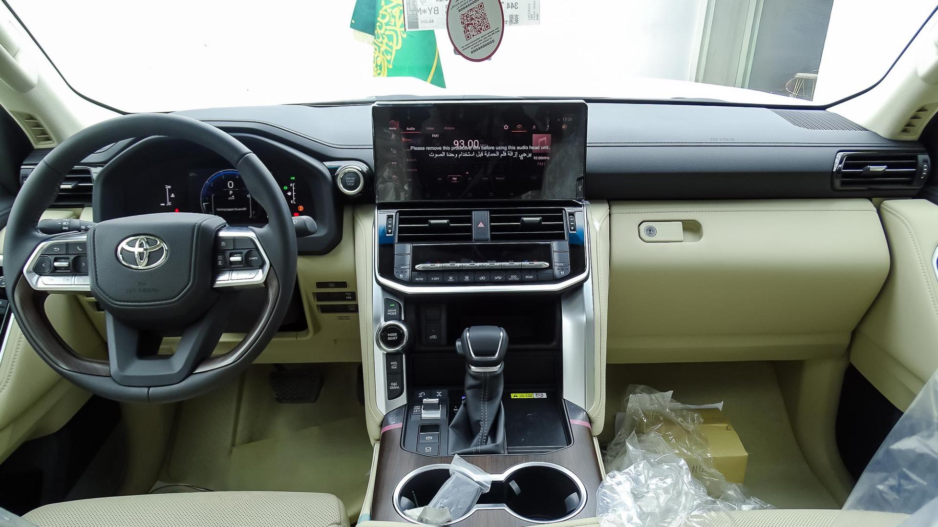 تويوتا لاندكروزر GXR L4 2026